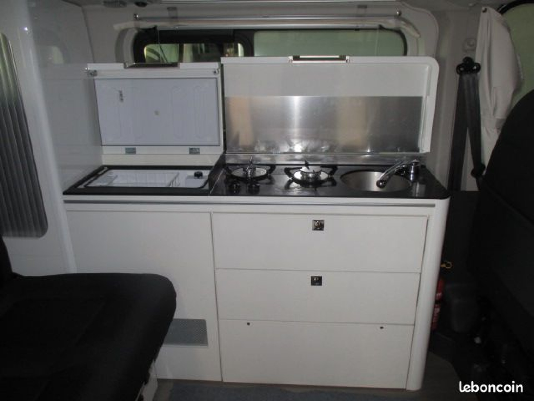 41539-02-2048.jpg