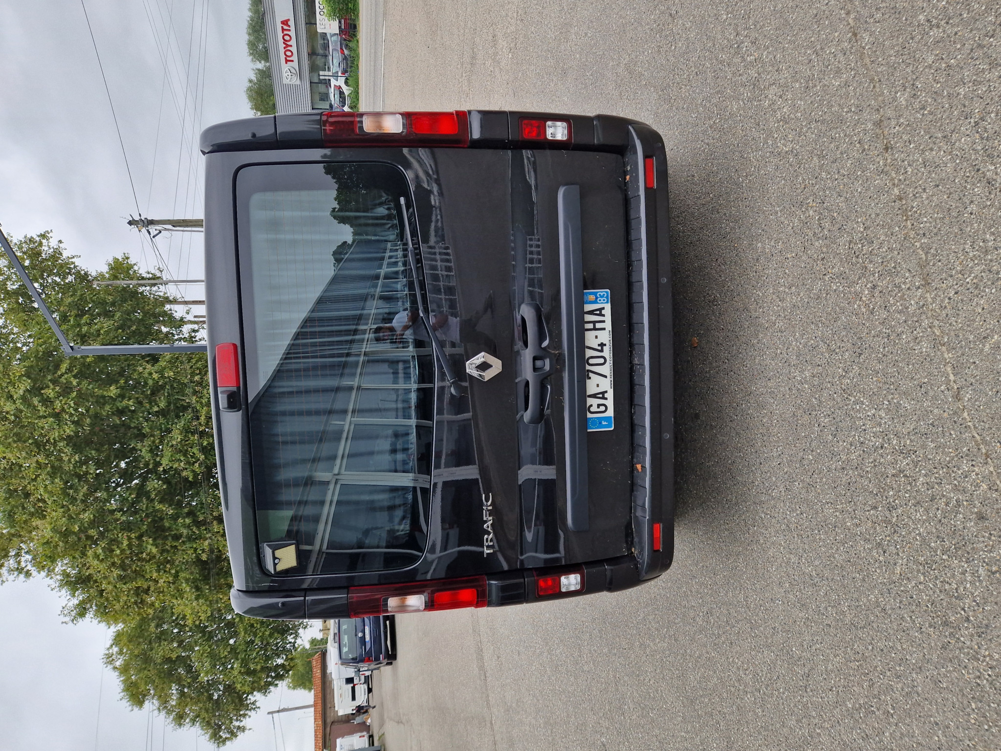 43226-02-2048.jpg