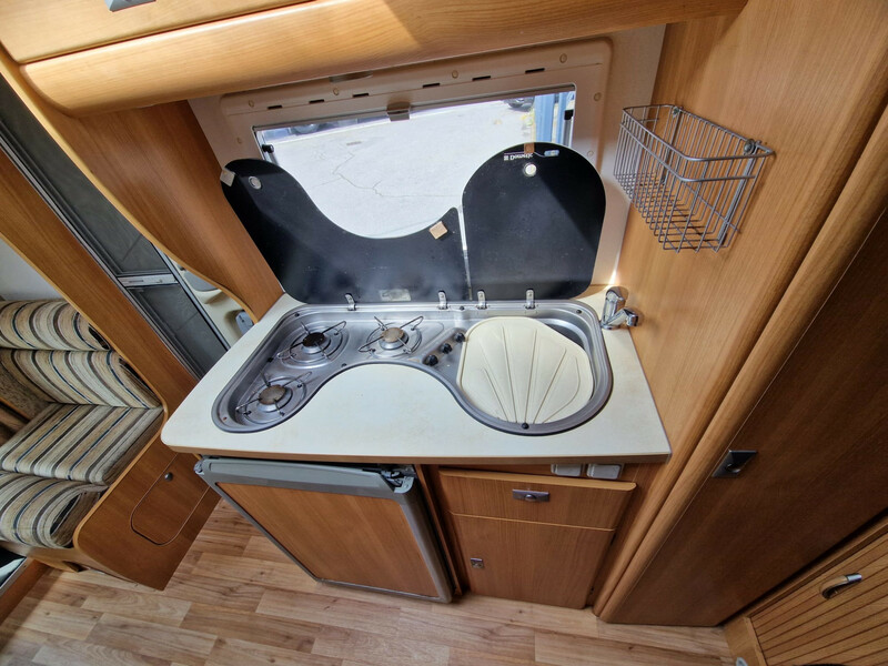 43551-02-2048.jpg